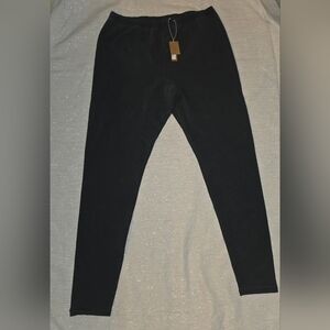 SKIMS Black Leggings